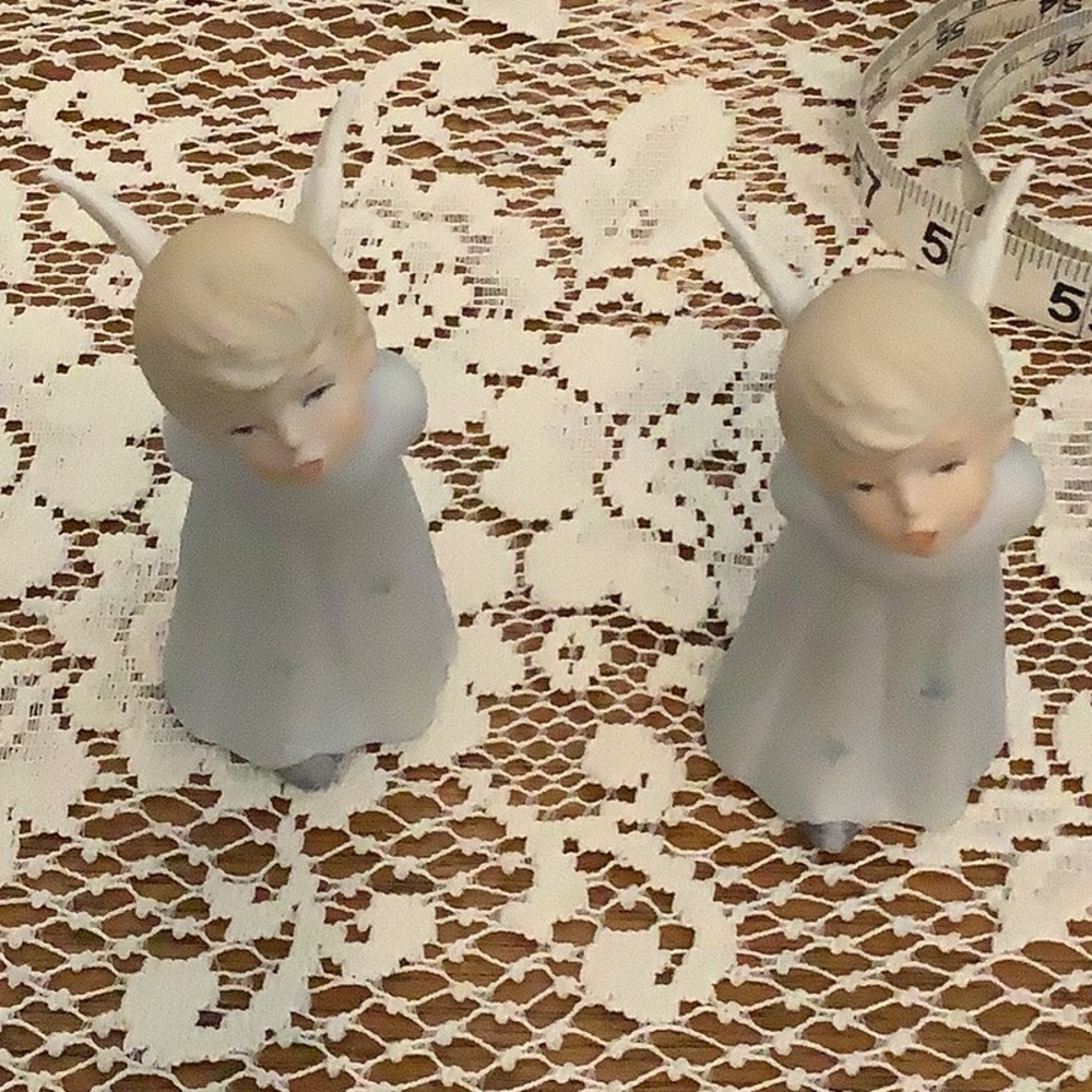 Lefton Kissing Angels - Picture 2 of 4